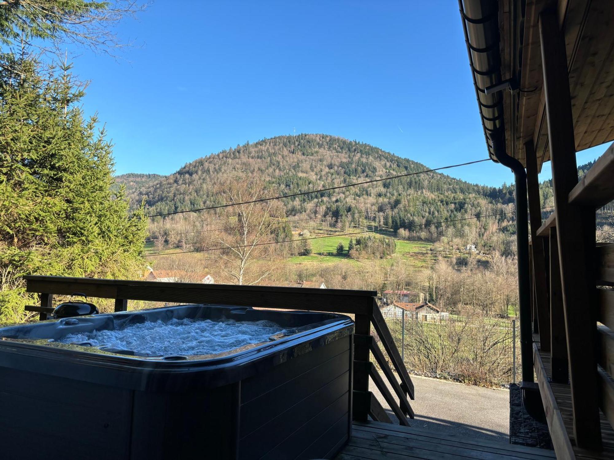 Rochesson Chalet Du Faubourg & Jacuzzi, Proximite Gerardmer & La Bresse מראה חיצוני תמונה